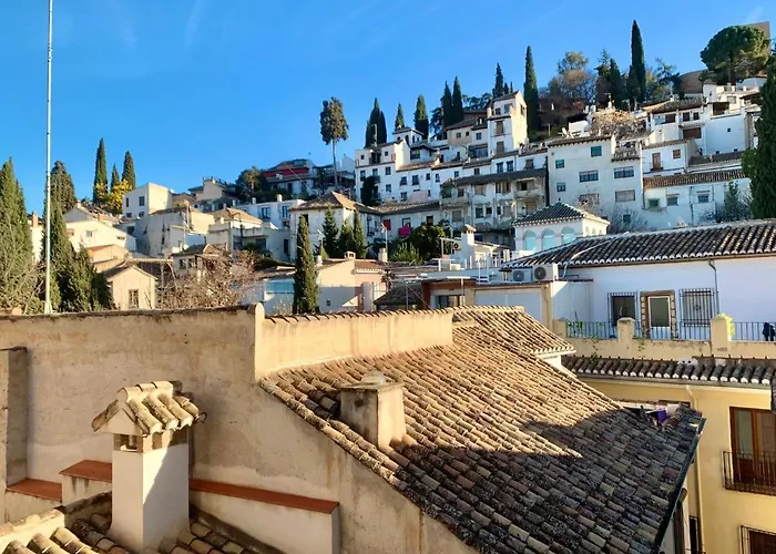 Santa Escolastica En Pleno Centro De Granada