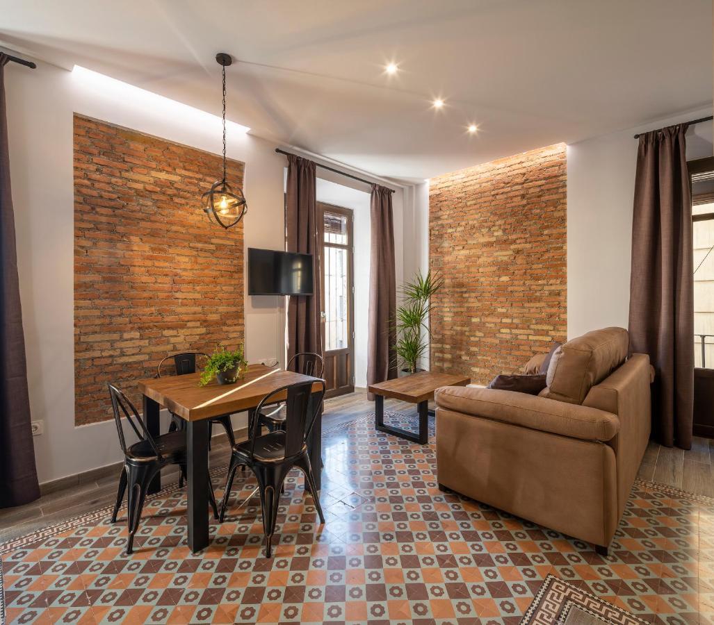 Santa Escolastica En Pleno Centro De Apartament